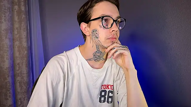 Snapshot of anahori__simon chatting on January 2025 06:57:01 AM anahori simon online show from January 2025 06:57:01 AM