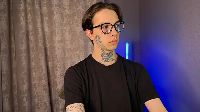 Snapshot of anahori__simon chatting on February 2025 07:39:01 PM anahori simon online show from February 2025 07:39:01 PM