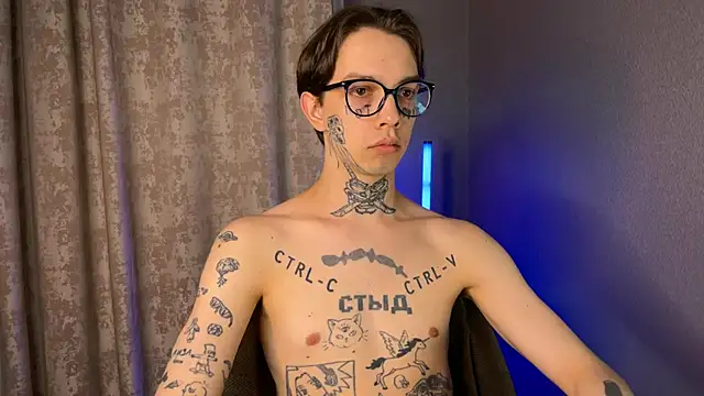 Snapshot of anahori__simon chatting on February 2025 11:43:02 PM anahori simon online show from February 2025 11:43:02 PM