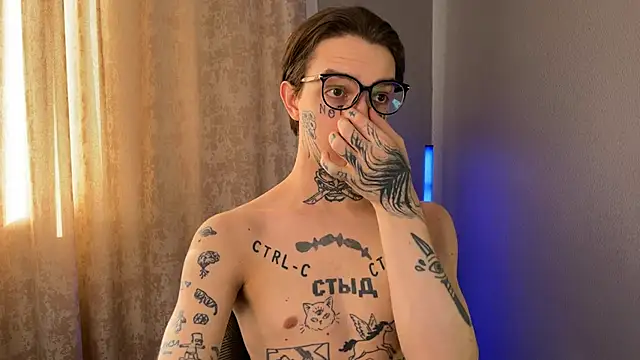 Snapshot of anahori__simon chatting on February 2025 01:02:01 PM anahori simon online show from February 2025 01:02:01 PM