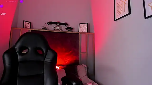 Valkiria ponce online show from March 2025 01:45:01 PM