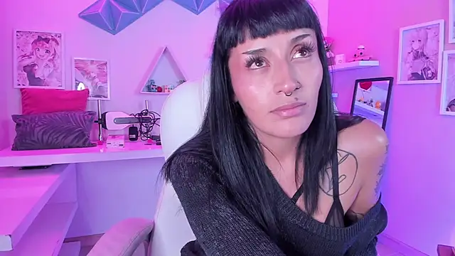 Snapshot of Valkiria_ponce chatting on April 2026 04:59:01 AM Valkiria ponce online show from April 2026 04:59:01 AM