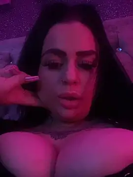 MissEssex online show from January 2025 12:40:02 PM