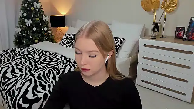 shy  lady online show from January 2025 11:22:02 AM