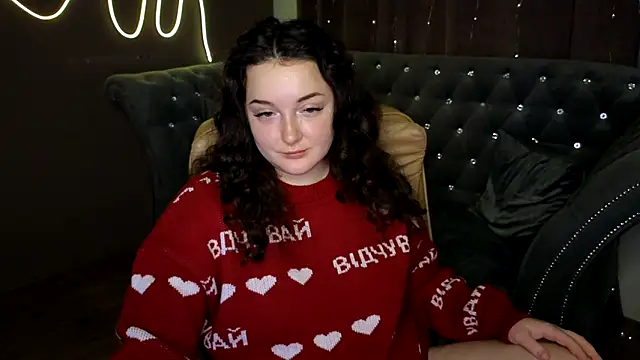 GloriNichols online show from December 2024 06:43:01 AM