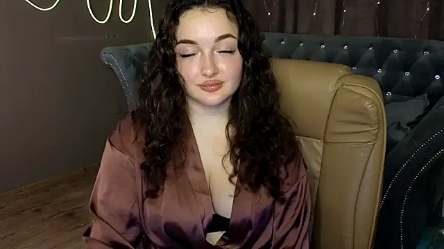 GloriNichols online show from January 2025 01:25:02 PM