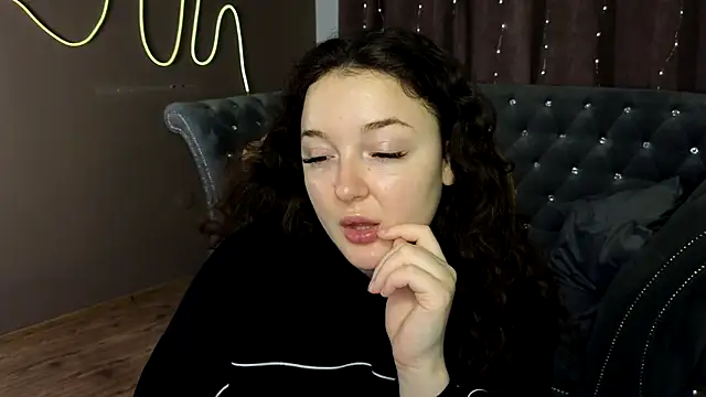 GloriNichols online show from January 2025 06:17:02 AM