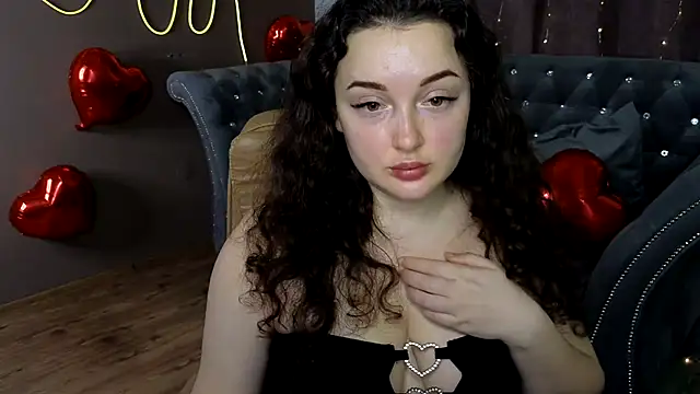 GloriNichols online show from January 2025 01:34:01 PM