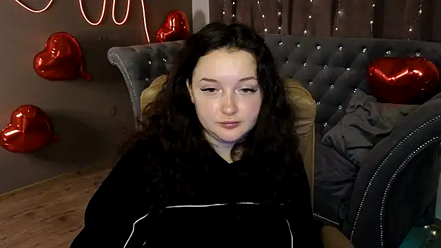 GloriNichols online show from February 2025 09:32:02 AM