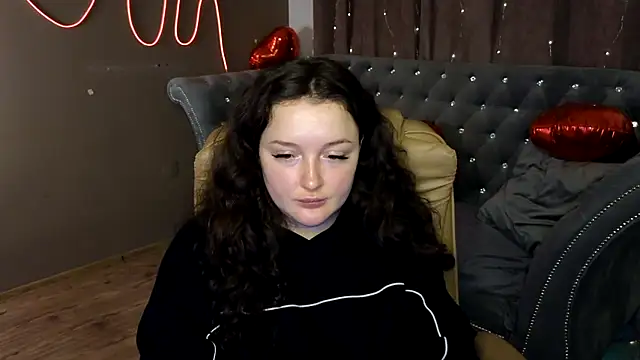 GloriNichols online show from March 2025 12:11:01 PM