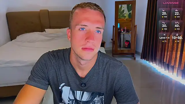 Snapshot of tommy_cumfinger chatting on September 2025 12:36:01 AM tommy cumfinger online show from September 2025 12:36:01 AM