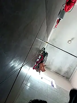 ale3J4a online show from February 2026 09:48:02 PM