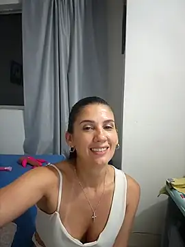 AbbyBaker222 online show from November 2025 06:23:02 AM