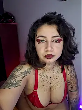 Snapshot of Aria_Bennett21 chatting on December 2024 01:55:01 PM Aria Bennett21 online show from December 2024 01:55:01 PM