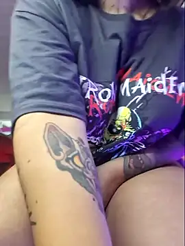 Snapshot of Aria_Bennett21 chatting on December 2024 02:47:01 AM Aria Bennett21 online show from December 2024 02:47:01 AM