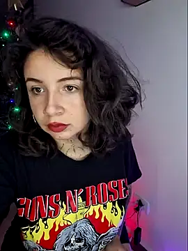 Snapshot of Aria_Bennett21 chatting on December 2024 10:12:01 PM Aria Bennett21 online show from December 2024 10:12:01 PM