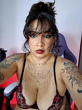 Snapshot of Aria_Bennett21 chatting on March 2025 02:28:02 AM Aria Bennett21 online show from March 2025 02:28:02 AM