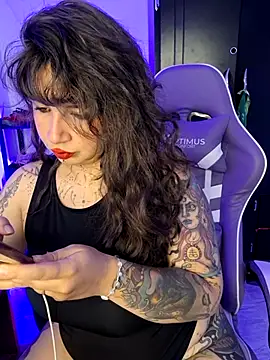 Snapshot of Aria_Bennett21 chatting on September 2025 02:17:01 AM Aria Bennett21 online show from September 2025 02:17:01 AM