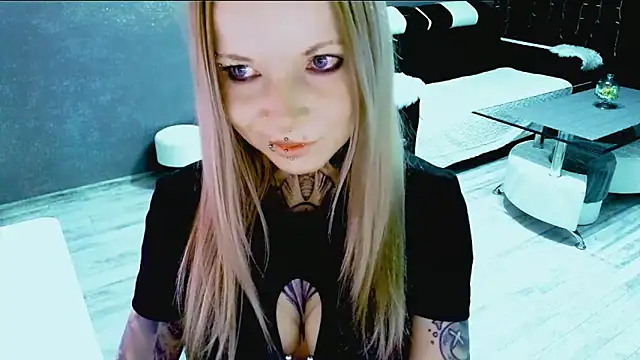 InesGold online show from October 2025 08:18:02 AM