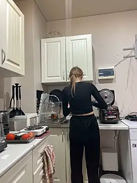 GraceTorrez online show from December 2024 12:18:02 PM