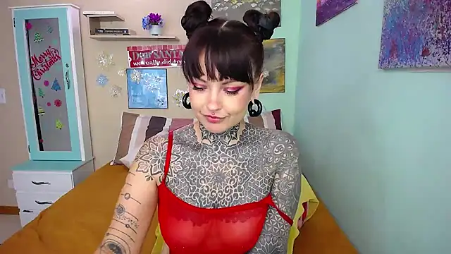 LolaRouse online show from December 2024 07:22:01 PM