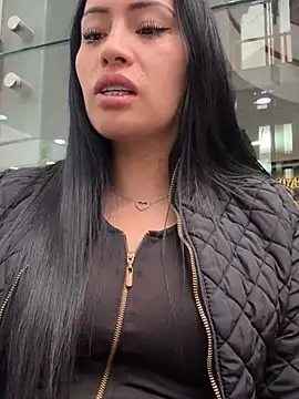 Sara luna  online show from January 2025 04:02:02 PM