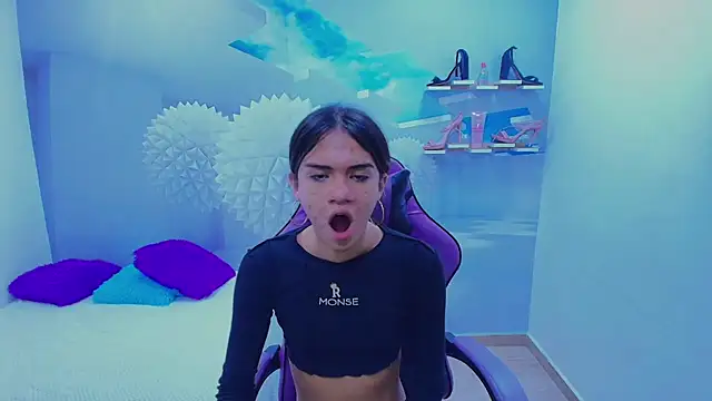 DEMI LEED online show from November 2025 12:34:01 PM