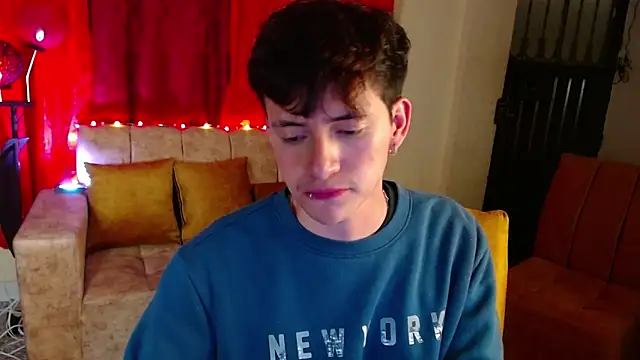 Snapshot of GabyThoms chatting on December 2024 05:36:01 AM GabyThoms online show from December 2024 05:36:01 AM