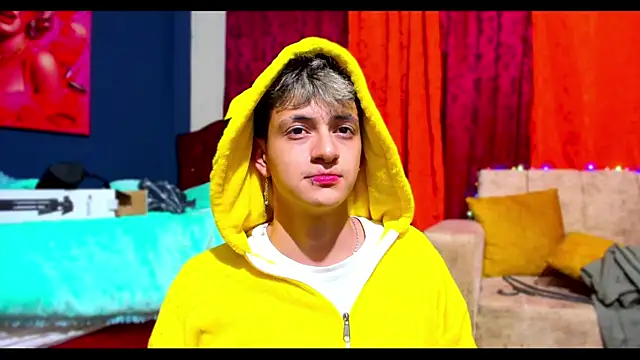 Snapshot of GabyThoms chatting on January 2025 03:52:02 AM GabyThoms online show from January 2025 03:52:02 AM