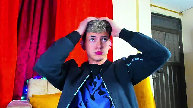 Snapshot of GabyThoms chatting on February 2025 06:02:02 AM GabyThoms online show from February 2025 06:02:02 AM