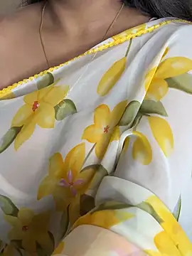 Snapshot of Sexy_Evelynn chatting on September 2025 03:50:01 AM Sexy Evelynn online show from September 2025 03:50:01 AM