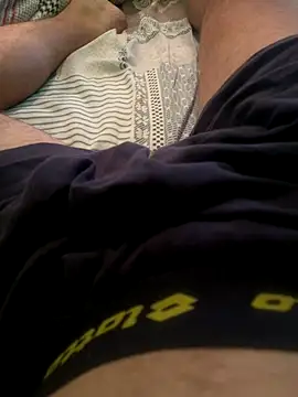 Snapshot of tubfunaske chatting on October 2025 07:33:02 PM tubfunaske online show from October 2025 07:33:02 PM