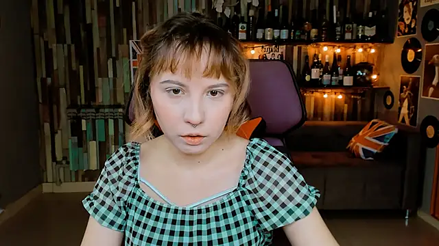 JasmineMilko online show from October 2025 05:06:01 AM