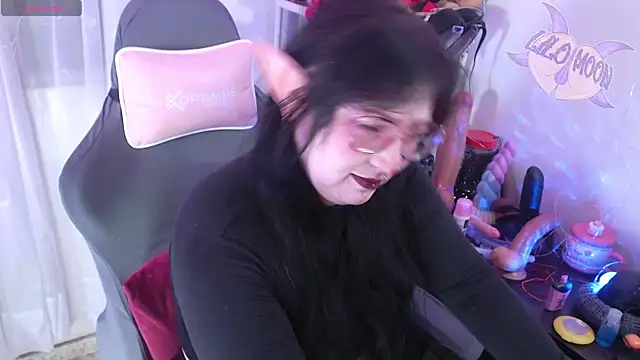 LiloMoon69 online show from October 2025 12:58:01 PM