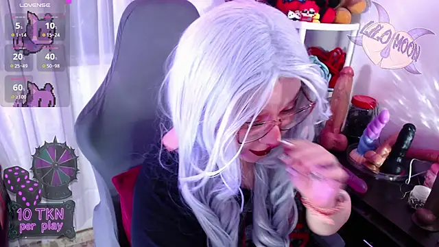 LiloMoon69 online show from November 2025 03:05:01 AM