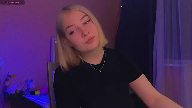 Catherine River online show from January 2026 01:37:02 PM