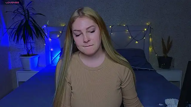 Catherine River online show from March 2026 05:52:02 PM