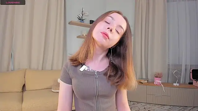 DominikaElis online show from November 2025 09:47:01 PM