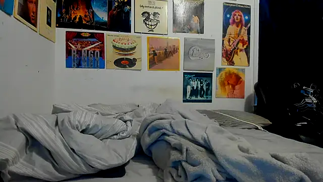 Snapshot of cloudyystar666 chatting on December 2025 02:36:02 PM cloudyystar666 online show from December 2025 02:36:02 PM