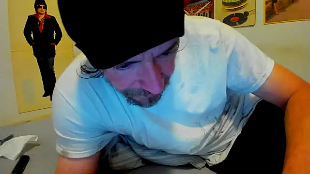 Snapshot of cloudyystar666 chatting on December 2025 08:19:02 AM cloudyystar666 online show from December 2025 08:19:02 AM