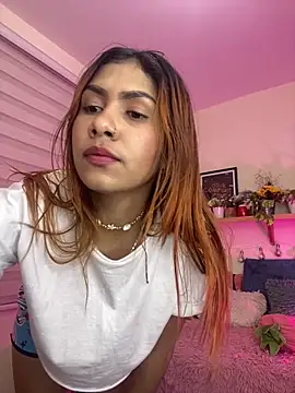 soy sarah  online show from February 2025 10:37:02 AM