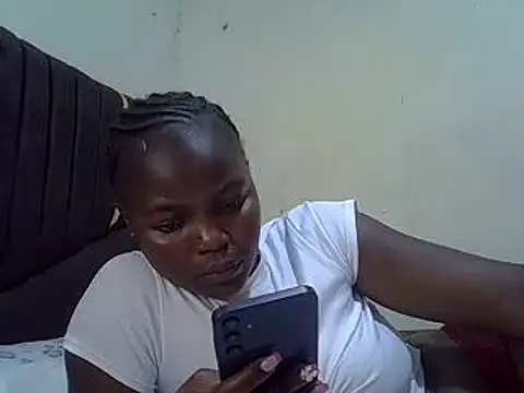 pretty vivy online show from March 2025 03:56:01 PM