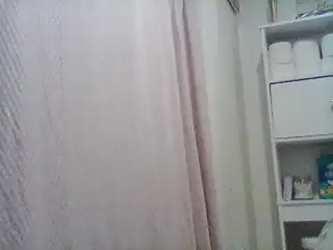 Snapshot of burrkitty chatting on December 2024 07:21:02 PM burrkitty online show from December 2024 07:21:02 PM