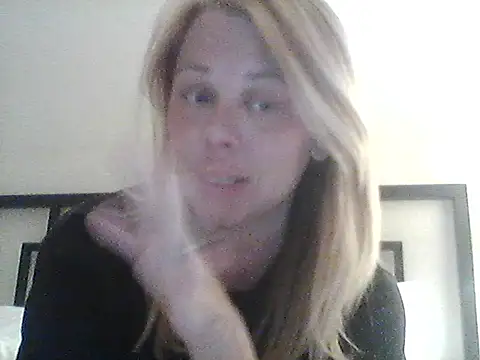 Snapshot of burrkitty chatting on November 2025 05:18:02 AM burrkitty online show from November 2025 05:18:02 AM