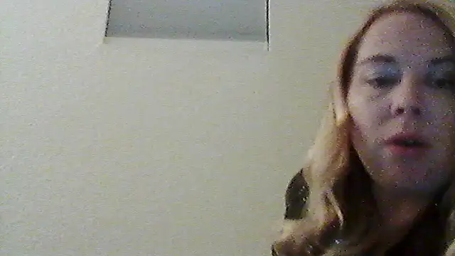 Snapshot of burrkitty chatting on December 2025 05:36:02 AM burrkitty online show from December 2025 05:36:02 AM