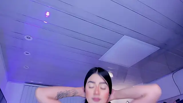 amelie jhons online show from January 2025 11:47:01 PM