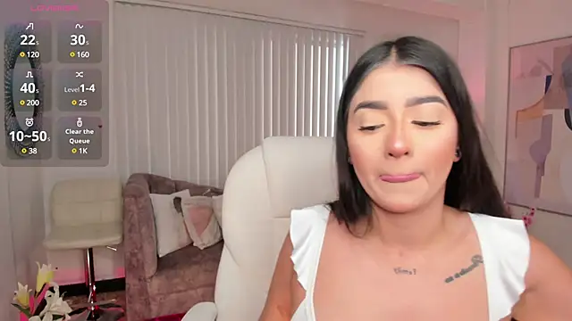 amelie jhons online show from February 2025 09:00:01 PM