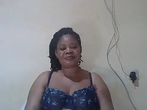 ANALQUEEN4 online show from April 2026 02:58:02 PM