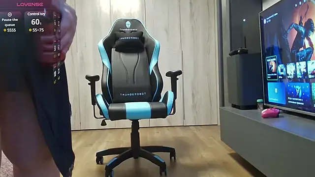 Snapshot of MilaaMilaa chatting on January 2025 03:26:02 AM MilaaMilaa online show from January 2025 03:26:02 AM