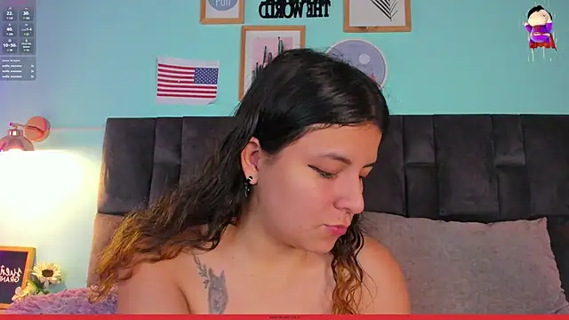 Snapshot of EngelStone chatting on January 2025 01:42:02 AM EngelStone online show from January 2025 01:42:02 AM